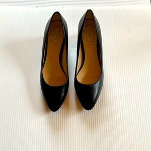 Cole Haan Eliree Pump smooth black leather size 7.5
